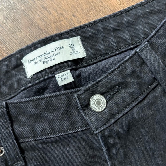 A&F Washed Black Distressed 90s Relaxed Jean High Rise Curve Love - Picture 3 of 4